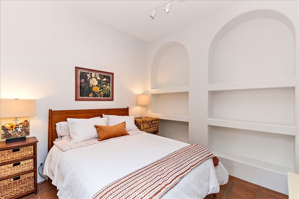 MLS #OC25260928 image #17