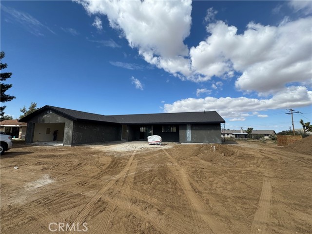 Detail Gallery Image 2 of 18 For 57980 San Andreas, Yucca Valley,  CA 92284 - 3 Beds | 2/1 Baths