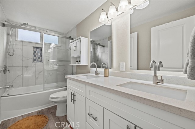 Detail Gallery Image 35 of 49 For 28972 Lotusgarden, Canyon Country,  CA 91387 - 4 Beds | 3 Baths