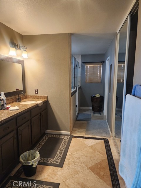 Detail Gallery Image 16 of 26 For 12584 Westway, Victorville,  CA 92392 - 4 Beds | 2/1 Baths