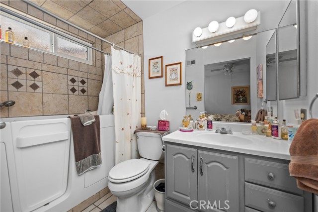 9152 Lakeview Road, Lakeside CA: https://media.crmls.org/medias/3428a202-8755-4e0a-a891-88704cc24ceb.jpg