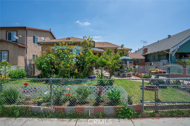 Image 2 for 4054 Woodlawn Ave, Los Angeles, CA 90011