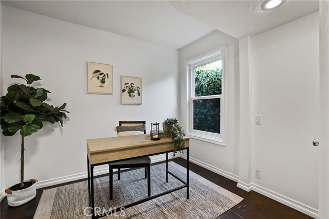 715 Oceanhill Drive, Huntington Beach CA: https://media.crmls.org/medias/34291192-8f25-456c-afd9-05b1e97b3956.jpg