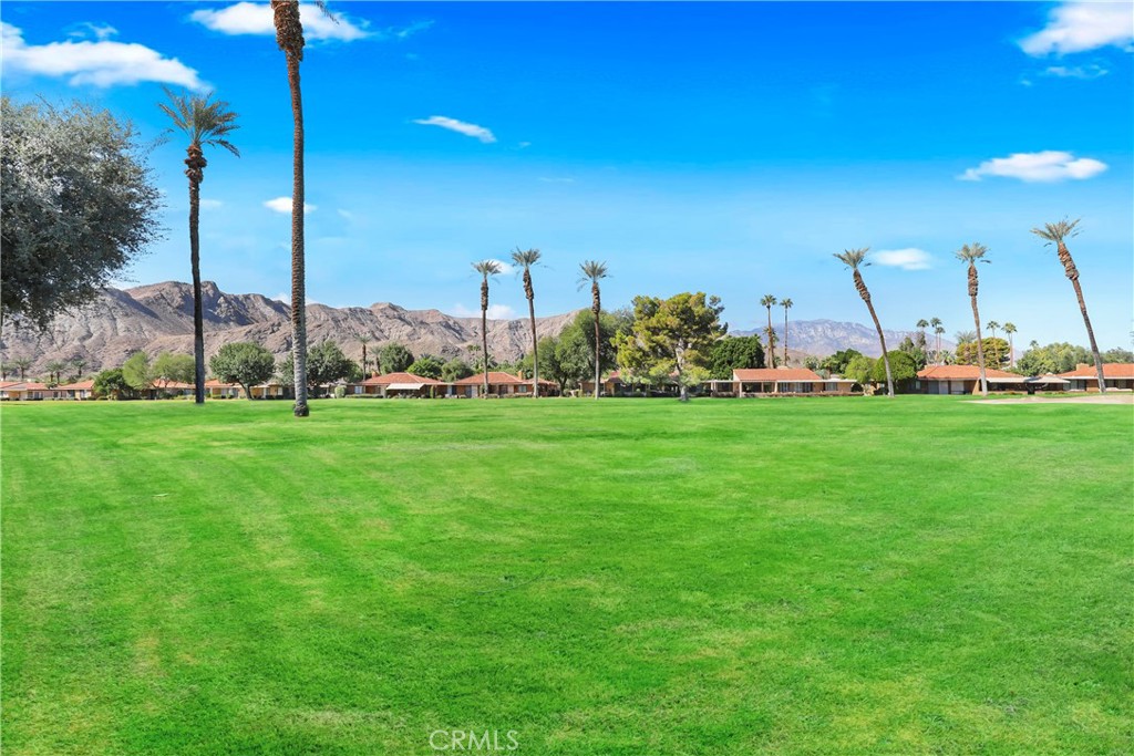 https://media.crmls.org/medias/342914df-b2d9-441d-aeb8-fc0d74038466.jpg?preset=X-Large