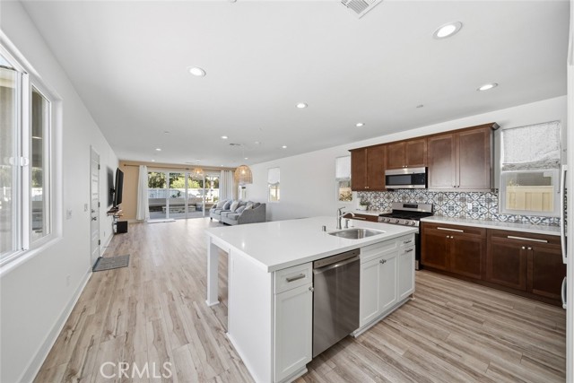 Detail Gallery Image 3 of 33 For 3898 Hayfield Loop, San Luis Obispo,  CA 93401 - 3 Beds | 3 Baths