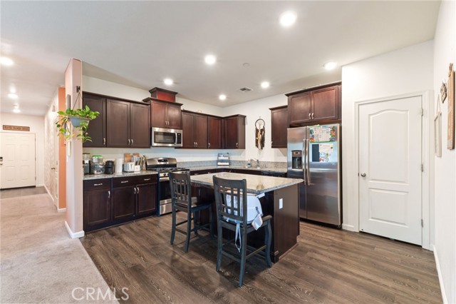 2082 Posa Chanet Boulevard, Coalinga CA: https://media.crmls.org/medias/3429fd07-66fa-4dd0-90b2-0227db9ba706.jpg
