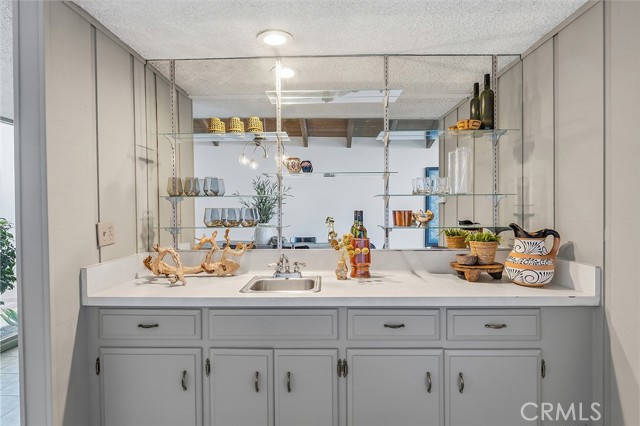 Detail Gallery Image 11 of 46 For 4200 N Virginia Vista, Long Beach,  CA 90807 - 3 Beds | 2/1 Baths