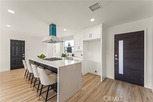 Detail Gallery Image 5 of 28 For 1616 W 108th, Los Angeles,  CA 90047 - 3 Beds | 2 Baths