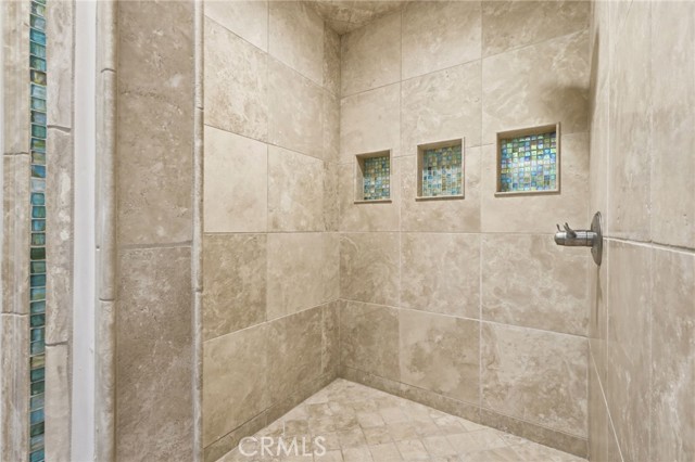 Detail Gallery Image 45 of 72 For 3939 W Robinwood, Visalia,  CA 93291 - 5 Beds | 4/1 Baths