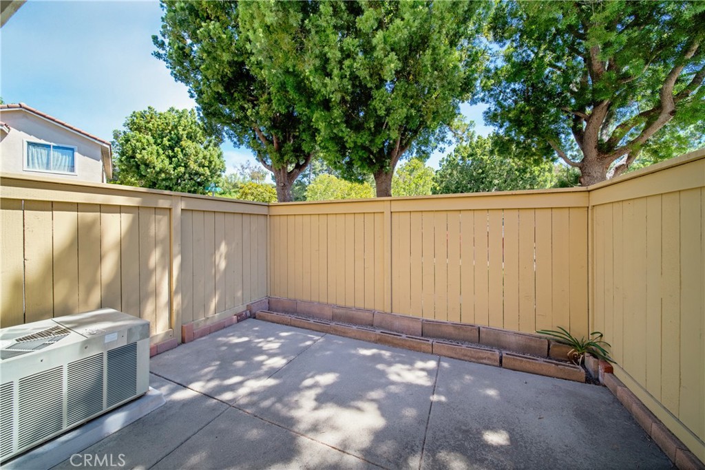 MLS #OC25160975 image #33