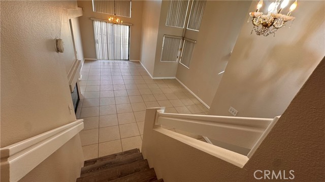 Detail Gallery Image 10 of 29 For 815 Alpine, Pomona,  CA 91767 - 3 Beds | 3 Baths