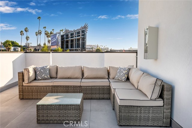 109 N Westlake Avenue, Los Angeles CA: https://media.crmls.org/medias/342c12cf-6d6a-4549-94c2-6d88341bf9f0.jpg