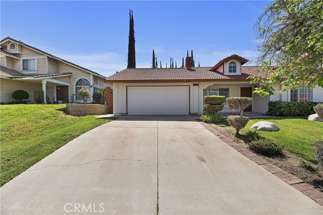 24185 Rimview Road, Moreno Valley CA: https://media.crmls.org/medias/342c649f-cb85-4fdf-947f-cabe45aae7f4.jpg