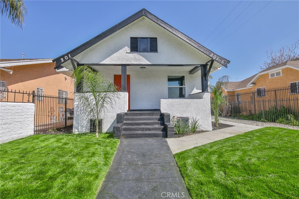 201 W 62nd Street, Los Angeles, CA 90003