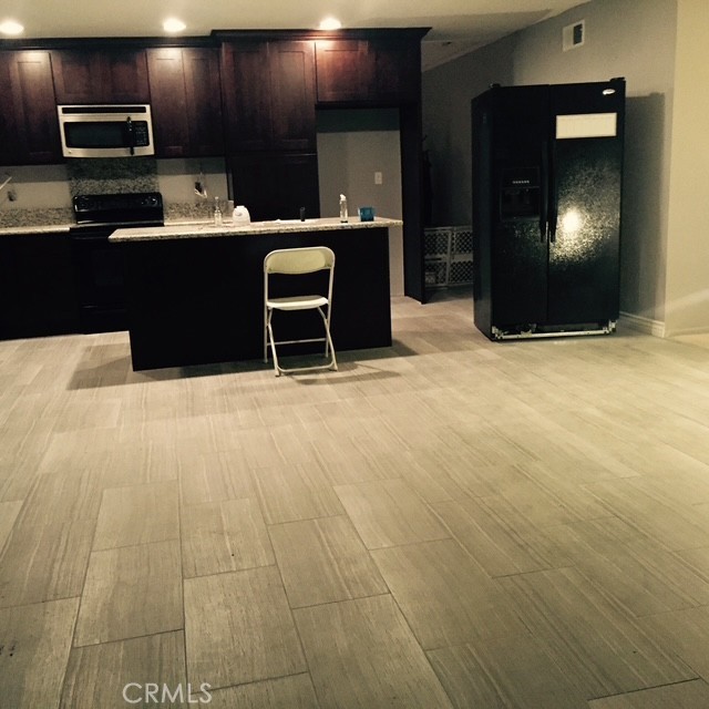 132 N Avenida Alipaz, Walnut CA: https://media.crmls.org/medias/342c6f68-bf5f-4150-98d3-290988b0db39.jpg