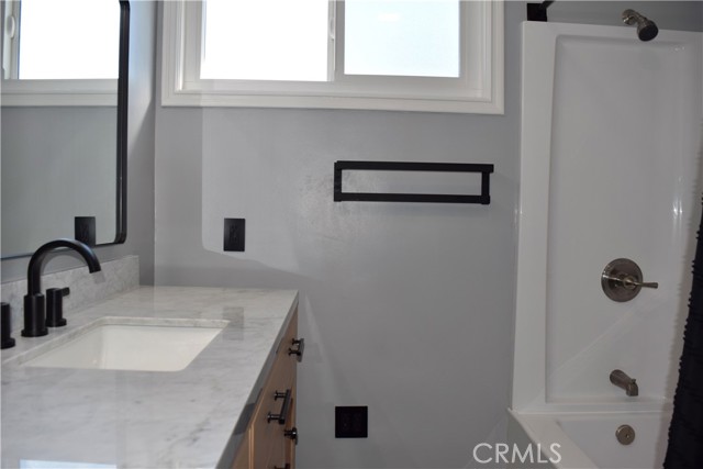 Detail Gallery Image 26 of 30 For 21317 Costanso St, Woodland Hills,  CA 91364 - 1 Beds | 1 Baths