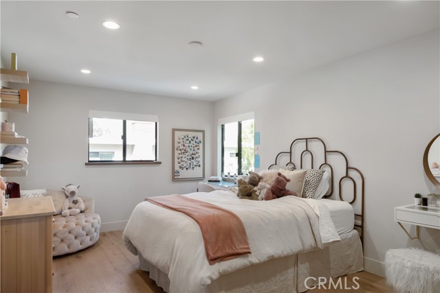 3218 Morningside Drive, Hermosa Beach, California 90254, 5 Bedrooms Bedrooms, ,4 BathroomsBathrooms,Residential,Sold,Morningside,SB22237122