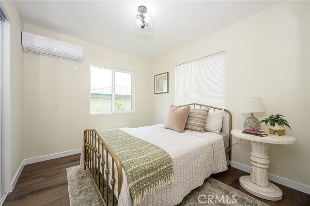 4548 Jade Street, Los Angeles CA: https://media.crmls.org/medias/342e0ef2-b132-4788-aced-0983dad945fa.jpg