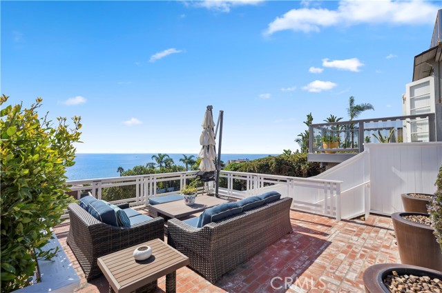 Detail Gallery Image 23 of 28 For 32086 Coast Hwy, Laguna Beach,  CA 92651 - 2 Beds | 2 Baths