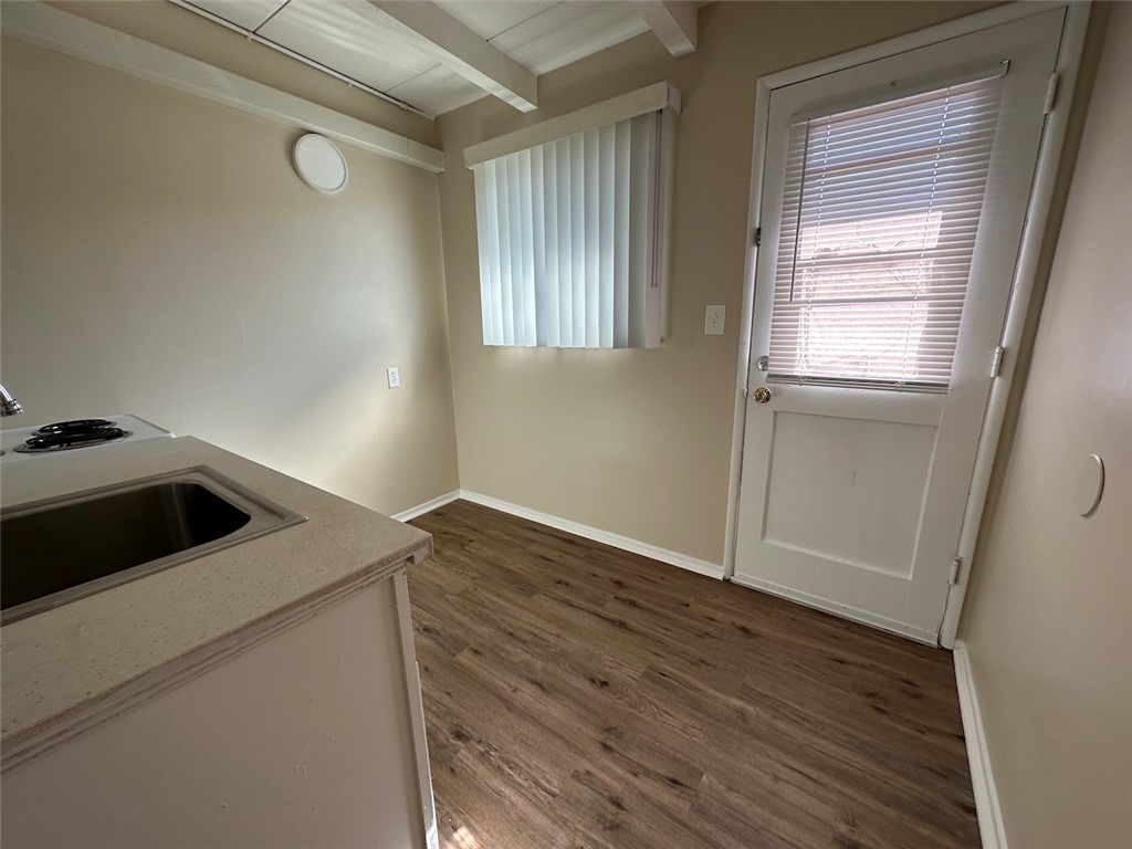 Detail Gallery Image 6 of 15 For 1015 N Azusa Ave #03,  Azusa,  CA 91702 - 0 Beds | 1 Baths