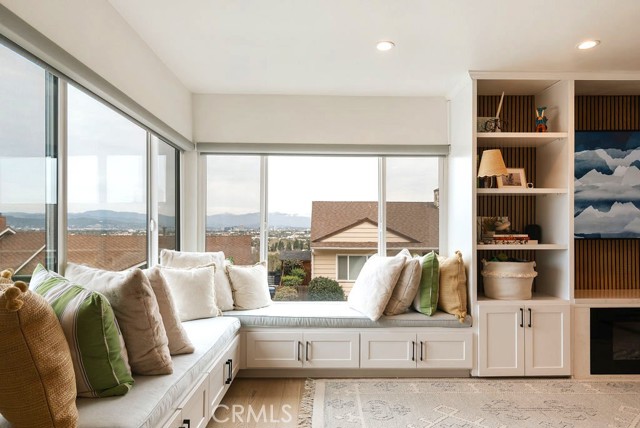 Detail Gallery Image 8 of 48 For 4028 Don Diablo, Los Angeles,  CA 90008 - 3 Beds | 2 Baths