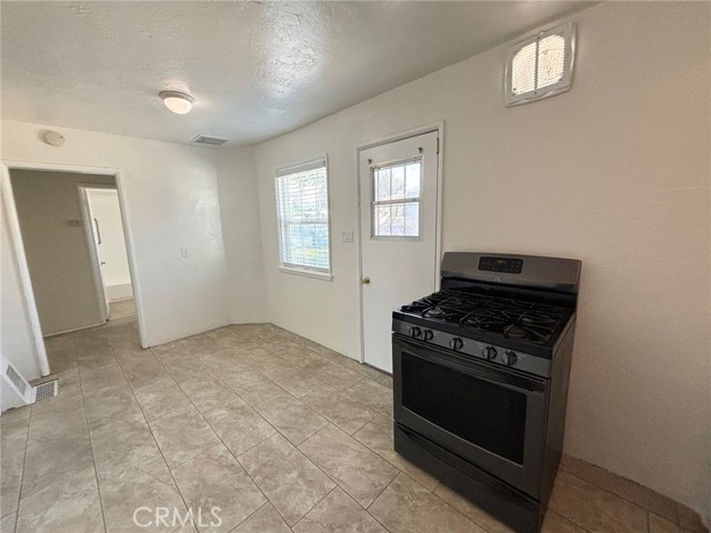 Detail Gallery Image 8 of 11 For 3575 Ottawa Ave #3,  Riverside,  CA 92507 - 1 Beds | 1 Baths