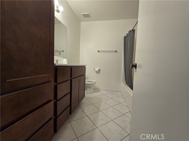 Detail Gallery Image 15 of 16 For 9370 Garden Grove Bld #14,  Garden Grove,  CA 92844 - 3 Beds | 2/1 Baths