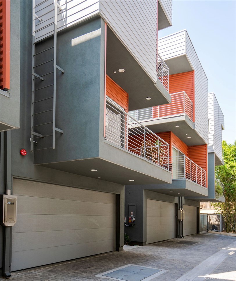 MLS #OC25241827 image #28