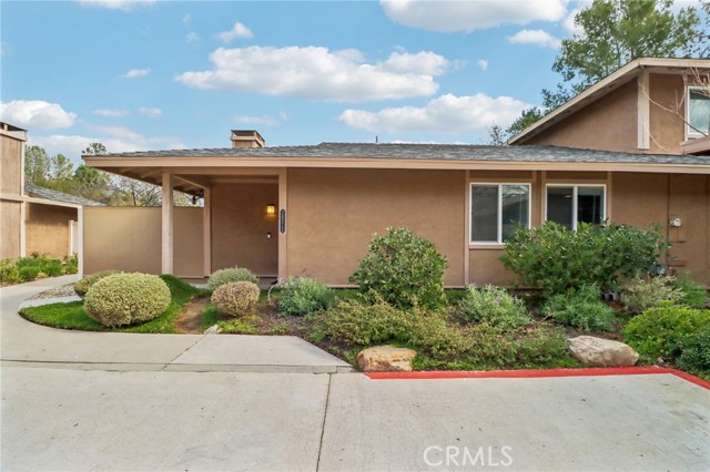 28512 Conejo View Drive, Agoura Hills CA: https://media.crmls.org/medias/34351ae9-d52f-4571-863c-d103017677ac.jpg