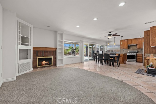 Detail Gallery Image 14 of 37 For 2245 N Parker Ct, Simi Valley,  CA 93065 - 3 Beds | 2 Baths