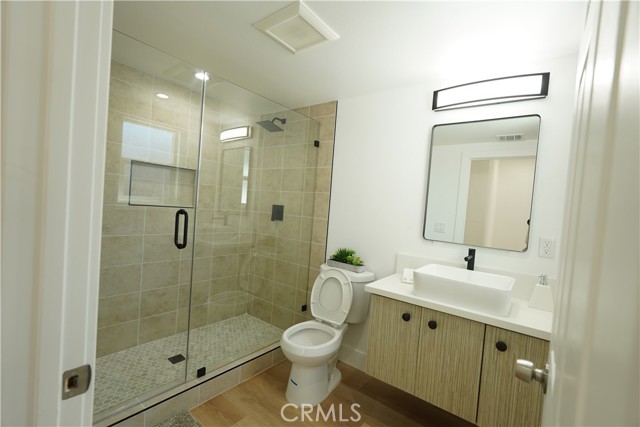 1850 W. 80th Street, Los Angeles CA: https://media.crmls.org/medias/3435d6be-3fcd-416f-b20c-991b17196e12.jpg