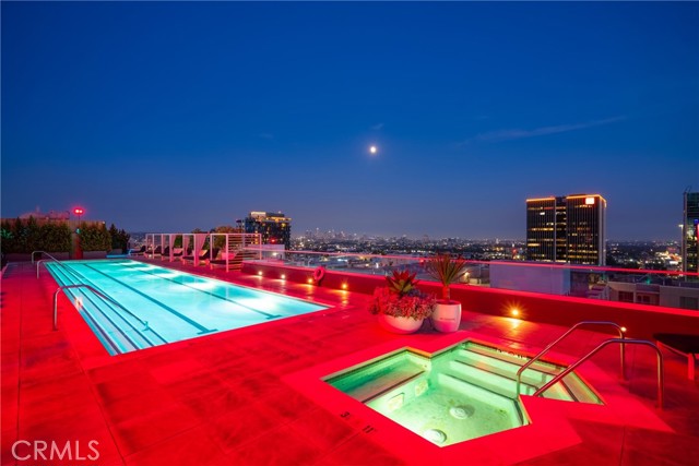 Detail Gallery Image 22 of 25 For 6250 Hollywood Blvd 7g,  Hollywood,  CA 90028 - 2 Beds | 3 Baths