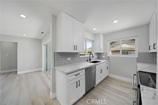 503 Saint Andrews, Newport Beach CA: https://media.crmls.org/medias/3436a8d5-eb8a-4774-ac5e-37bfc413060f.jpg