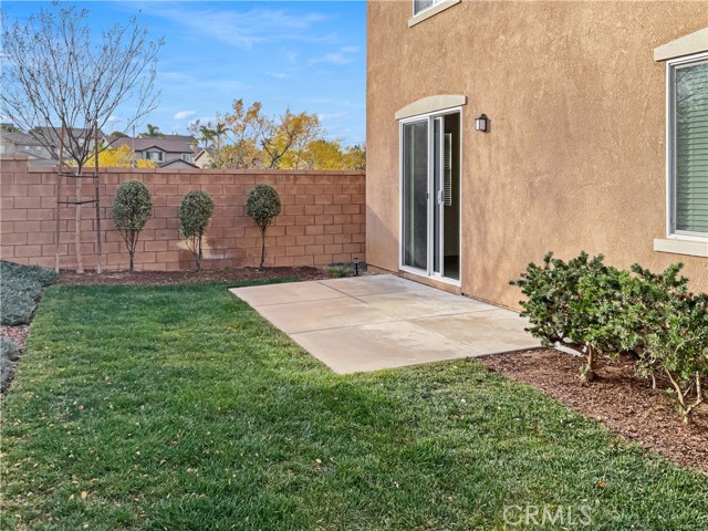 Detail Gallery Image 8 of 23 For 19439 Fortunello Ave, Riverside,  CA 92508 - 3 Beds | 2/1 Baths