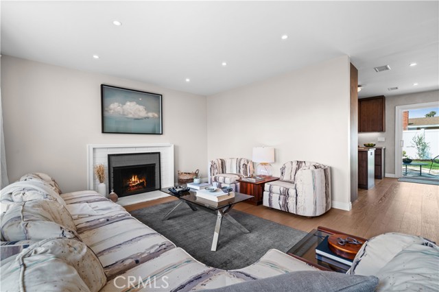 Detail Gallery Image 12 of 40 For 2957 Royal Palm Dr, Costa Mesa,  CA 92626 - 3 Beds | 2 Baths
