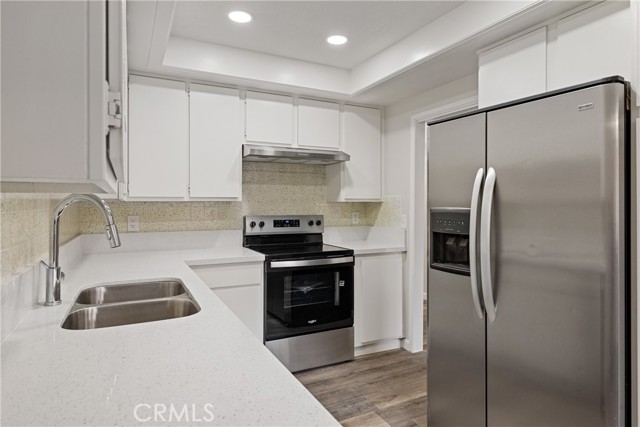 Detail Gallery Image 9 of 32 For 2352 Altisma #4,  Carlsbad,  CA 92009 - 2 Beds | 1/1 Baths