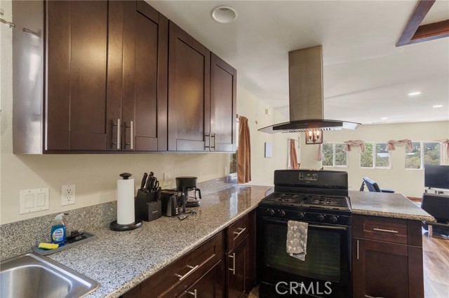 29251 Lake Brook Avenue, Cedar Glen CA: https://media.crmls.org/medias/3438276c-3795-41f4-9fb1-d0fa73177788.jpg
