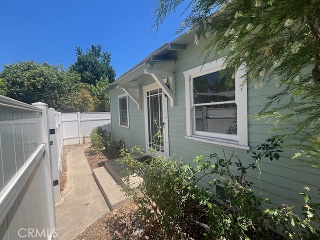 128 1/2 W Brookdale Place, Fullerton CA: https://media.crmls.org/medias/34384c96-e321-4a80-a472-377e605b21dd.jpg