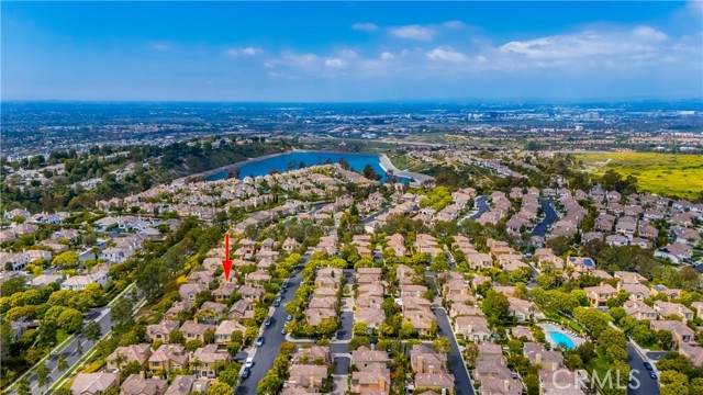 17 Calvados, Newport Coast CA: https://media.crmls.org/medias/34388933-a27f-4475-ab0c-0d6dbff11677.jpg