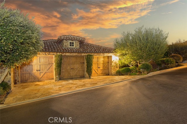 Detail Gallery Image 14 of 46 For 517 Emerald Bay, Laguna Beach,  CA 92651 - 4 Beds | 4 Baths