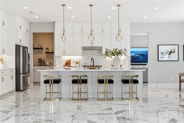 Detail Gallery Image 15 of 75 For 17721 Ridgeline Ct, Saugus,  CA 91350 - 4 Beds | 4 Baths