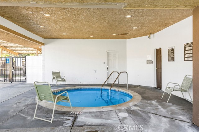 Detail Gallery Image 30 of 33 For 4901 Green River Rd #228,  Corona,  CA 92878 - 3 Beds | 2 Baths