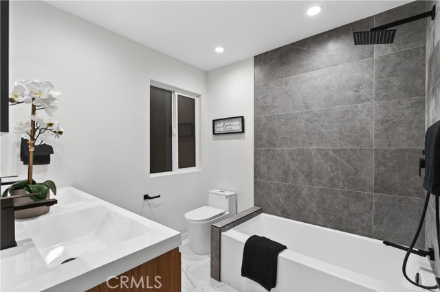 Detail Gallery Image 17 of 41 For 5506 Forest Cove, Agoura Hills,  CA 91301 - 4 Beds | 3/1 Baths