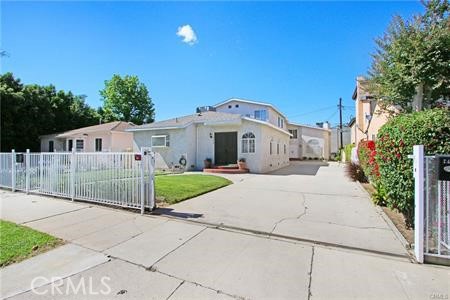 Detail Gallery Image 2 of 37 For 14349 Tiara St, Sherman Oaks,  CA 91401 - 6 Beds | 4/1 Baths