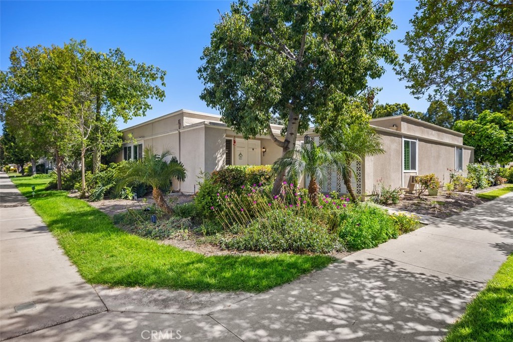321 Avenida Carmel #H