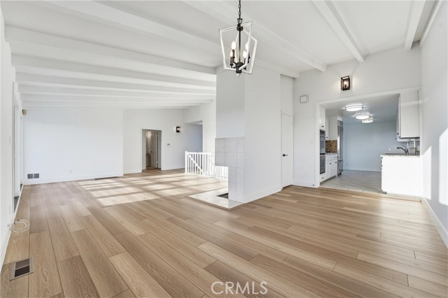 Detail Gallery Image 5 of 23 For 424 Mendoza Ter, Corona Del Mar,  CA 92625 - 3 Beds | 6 Baths