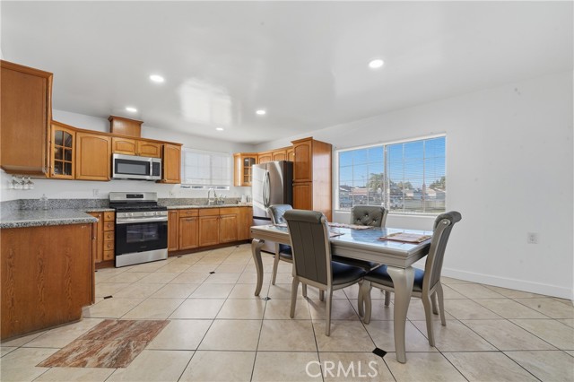 Detail Gallery Image 9 of 55 For 11602 Faculty, Norwalk,  CA 90650 - 4 Beds | 2 Baths