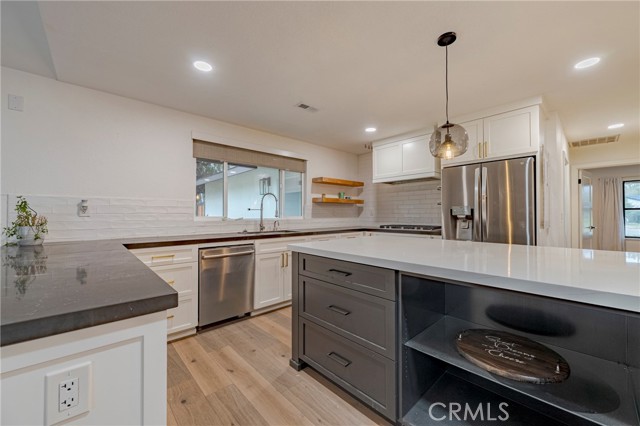 Detail Gallery Image 16 of 55 For 2109 Cambridge, Atwater,  CA 95301 - 5 Beds | 3 Baths