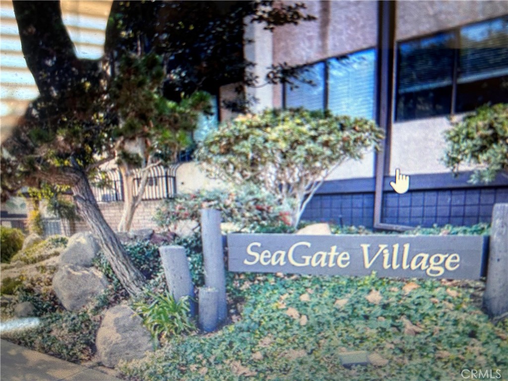8711 Falmouth Avenue 106, Playa del Rey, CA 90293
