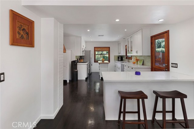 5866 Varna Avenue, Valley Glen CA: https://media.crmls.org/medias/343c200a-0b41-4c84-98b7-fdad38857d8a.jpg